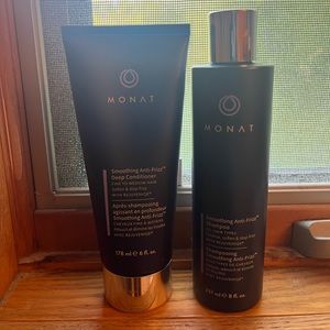Monat anti-frizz shampoo and conditioner set